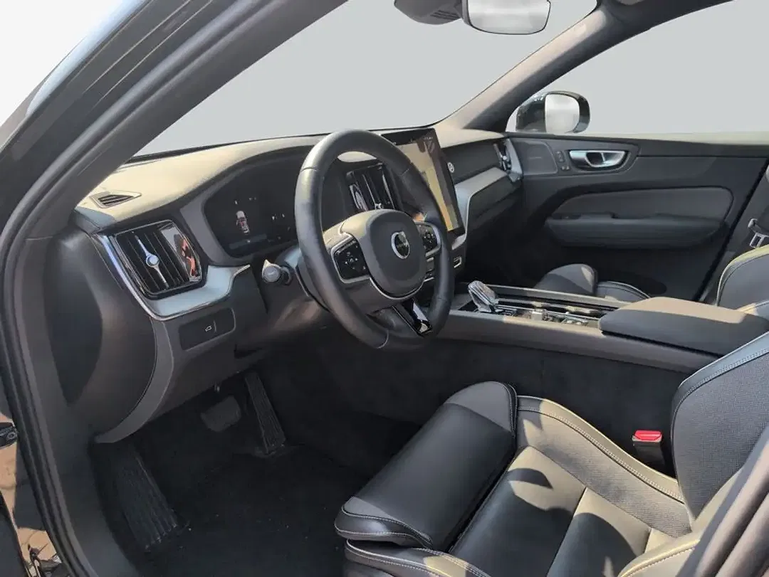 Volvo XC60 - Thumbnail 9