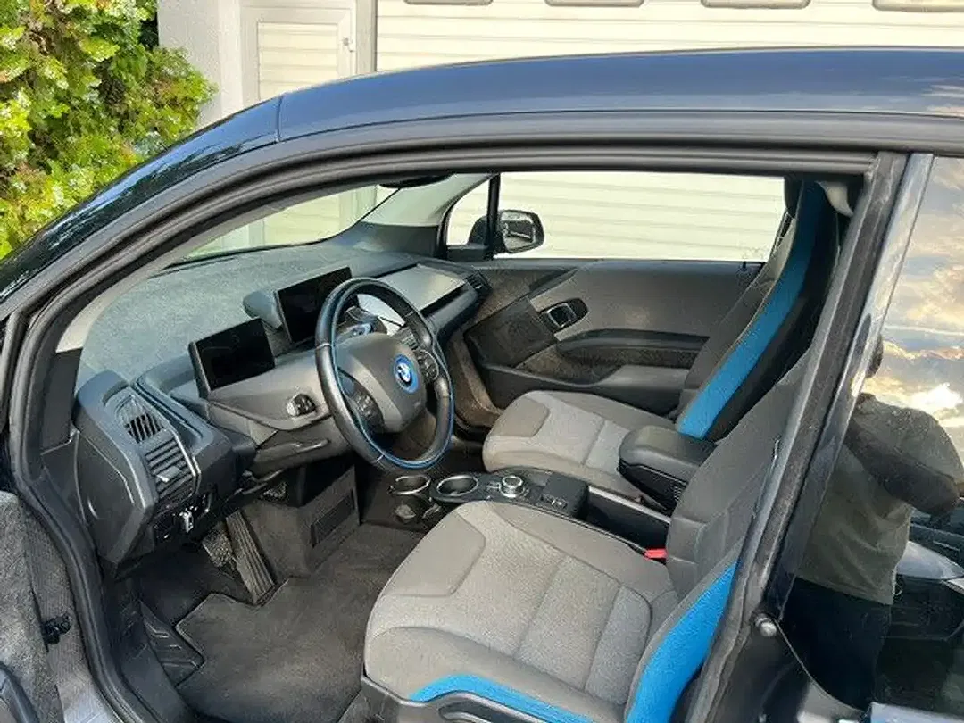 BMW i3 - Thumbnail 10