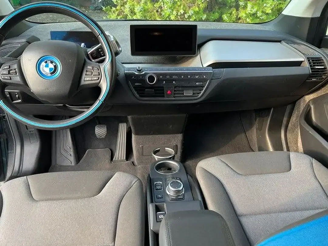 BMW i3 - Thumbnail 11