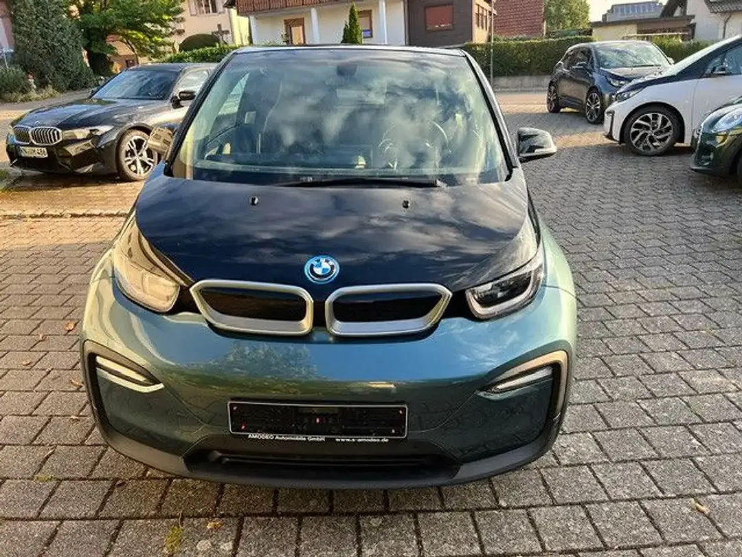 BMW i3 - Thumbnail 6