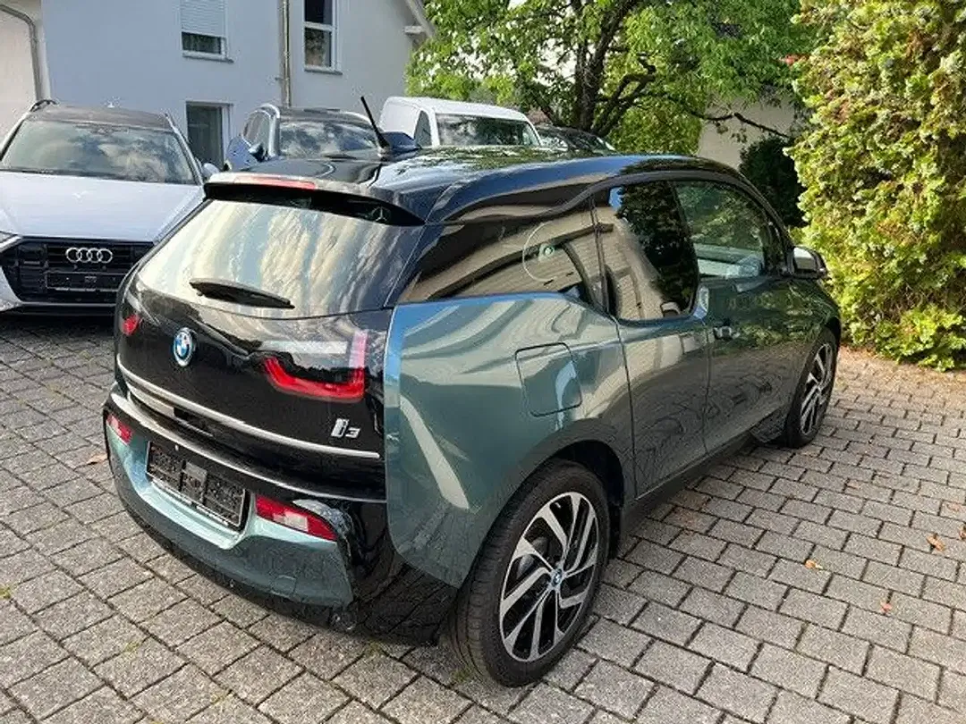 BMW i3 - Thumbnail 7