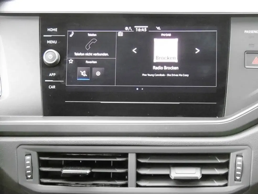 Volkswagen Polo - Thumbnail 10