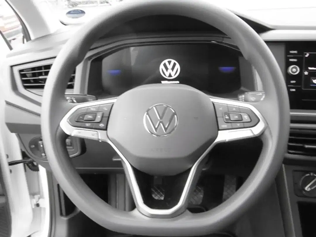 Volkswagen Polo - Thumbnail 11
