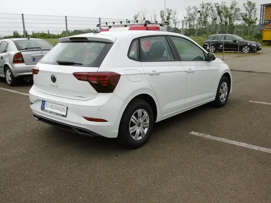 Volkswagen Polo - Thumbnail 4