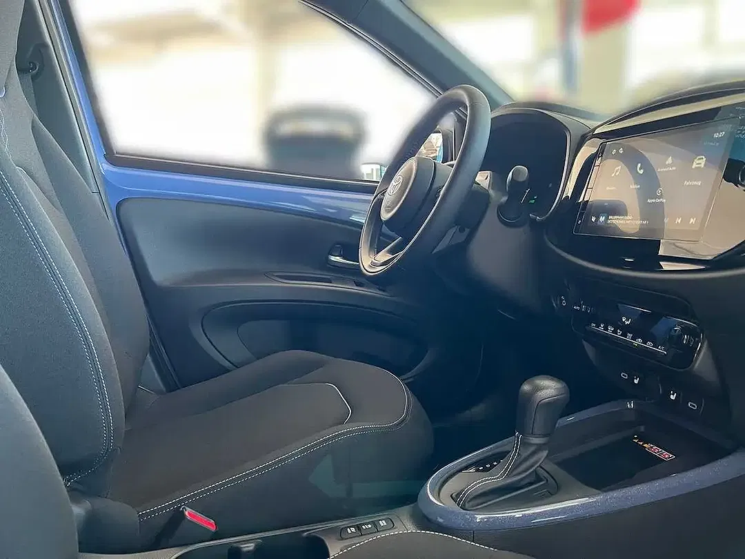 Toyota Aygo X - Thumbnail 6