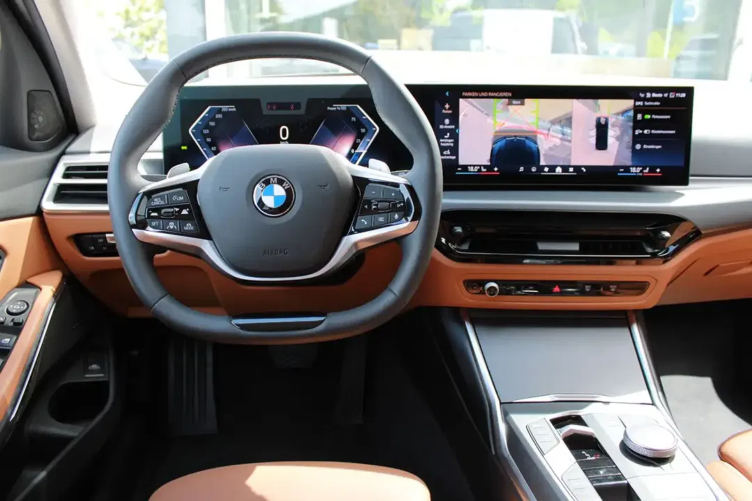 BMW 318 - Thumbnail 10