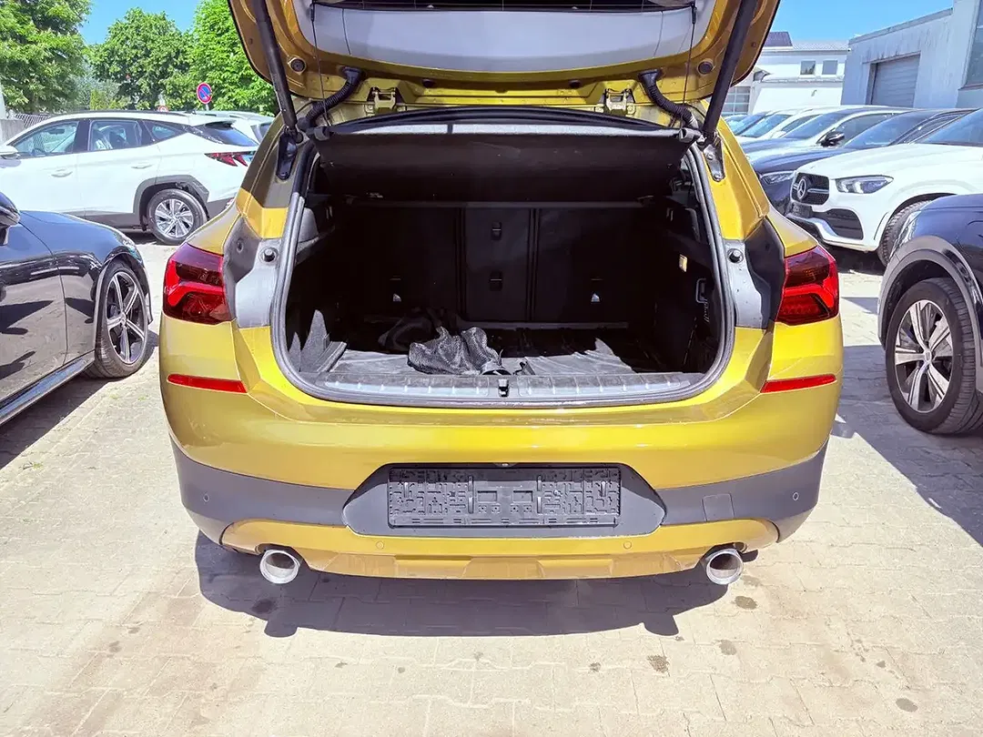 BMW X2 - Thumbnail 12