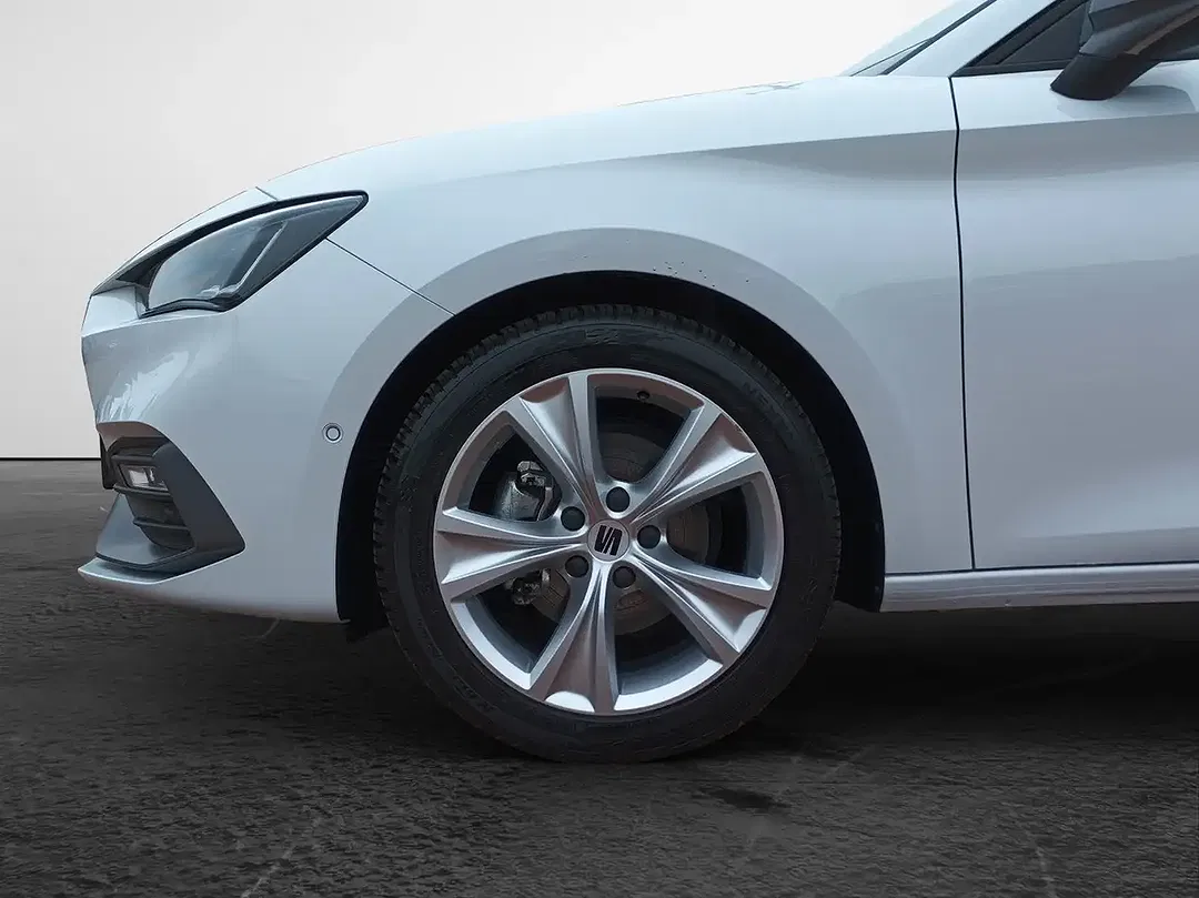 SEAT Leon - Thumbnail 3