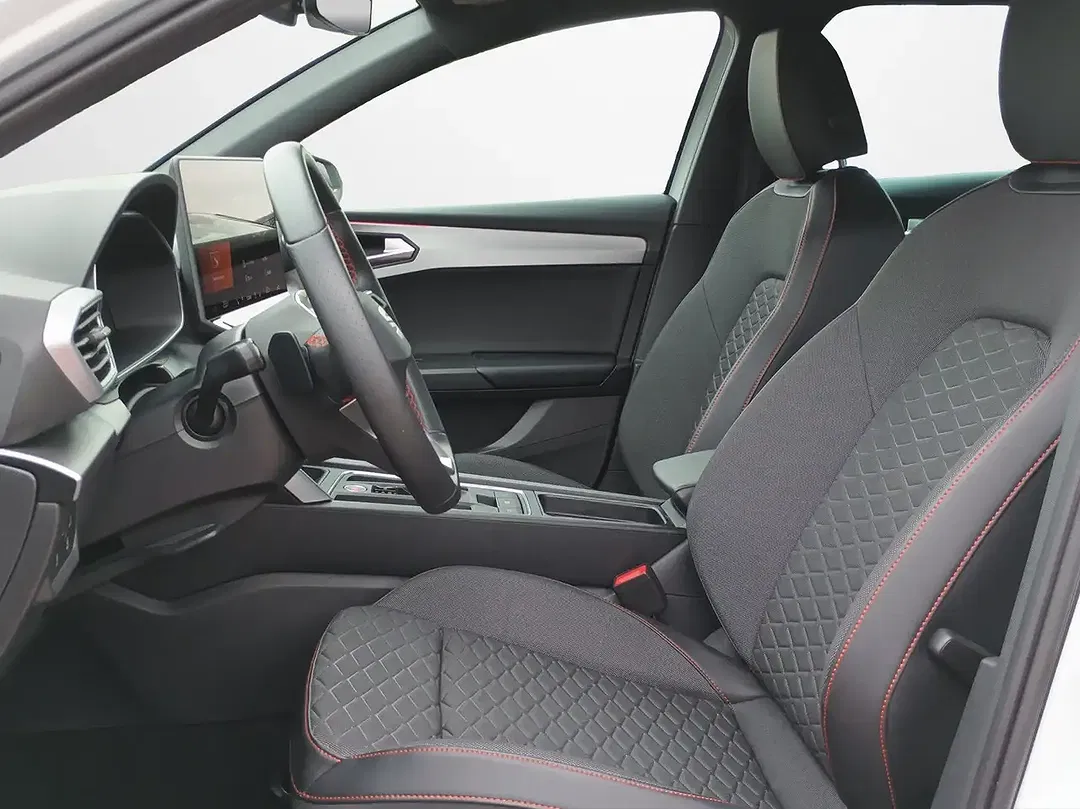 SEAT Leon - Thumbnail 4