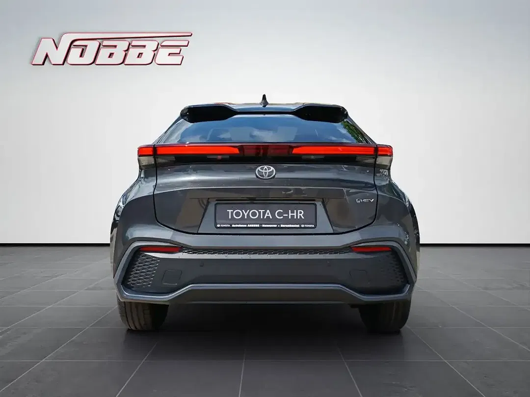 Toyota C-HR - Thumbnail 4