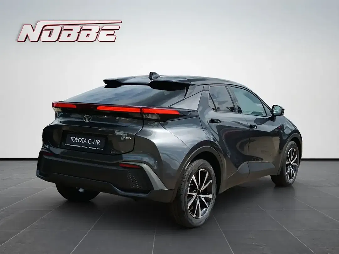 Toyota C-HR - Thumbnail 5
