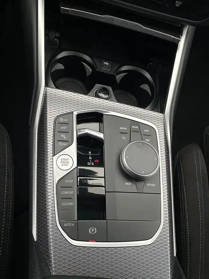 BMW 318 - Thumbnail 14