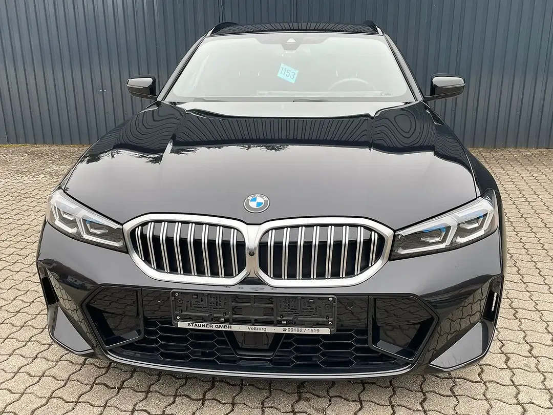 BMW 318 - Thumbnail 3