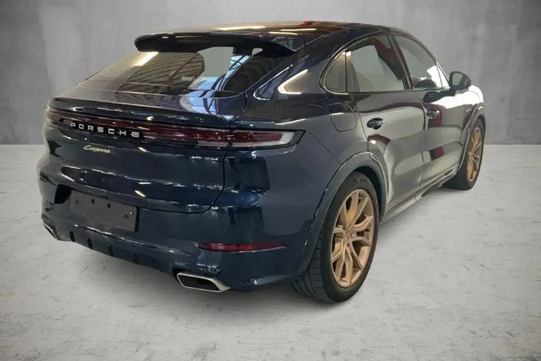 Porsche Cayenne - Thumbnail 5