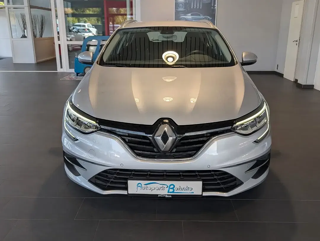 Renault Megane - Thumbnail 4