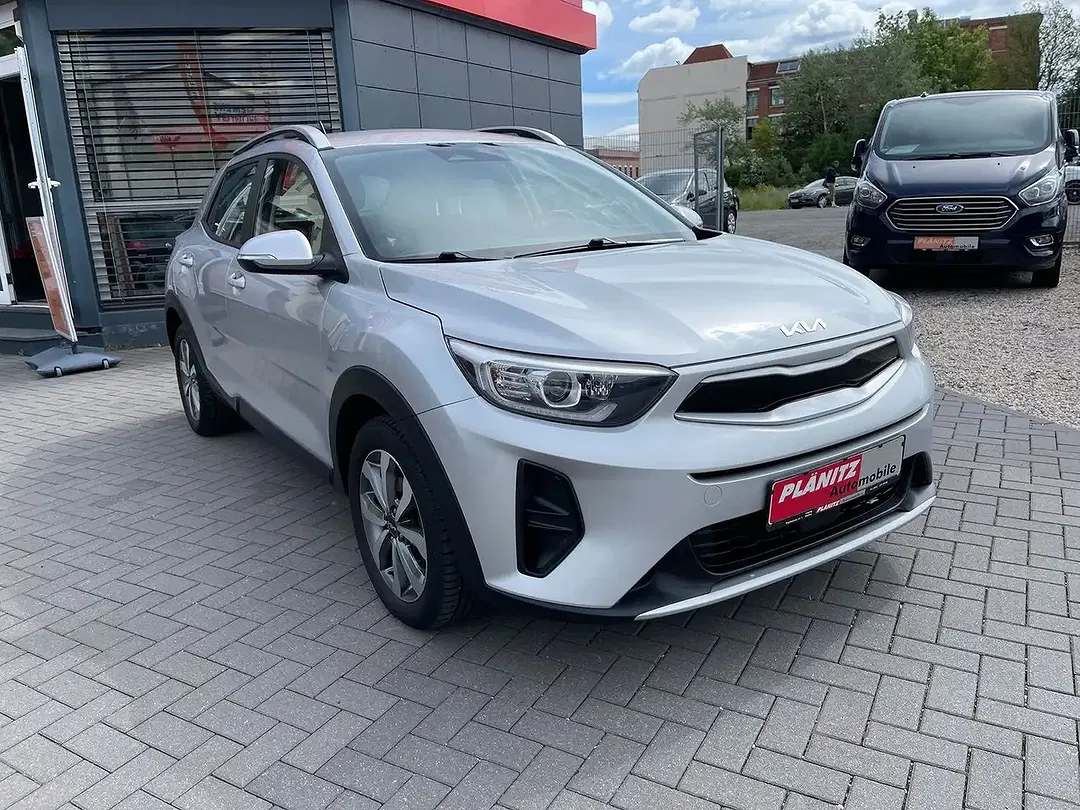 Kia Stonic - Thumbnail 3