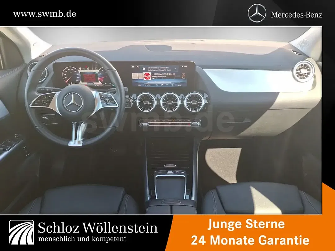 Mercedes-Benz GLA 200 - Thumbnail 16