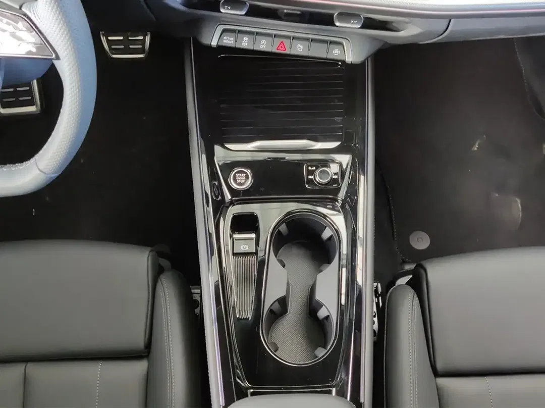 Audi Q3 TFSI S tronic Matrix LED Sportback S line - foto 14