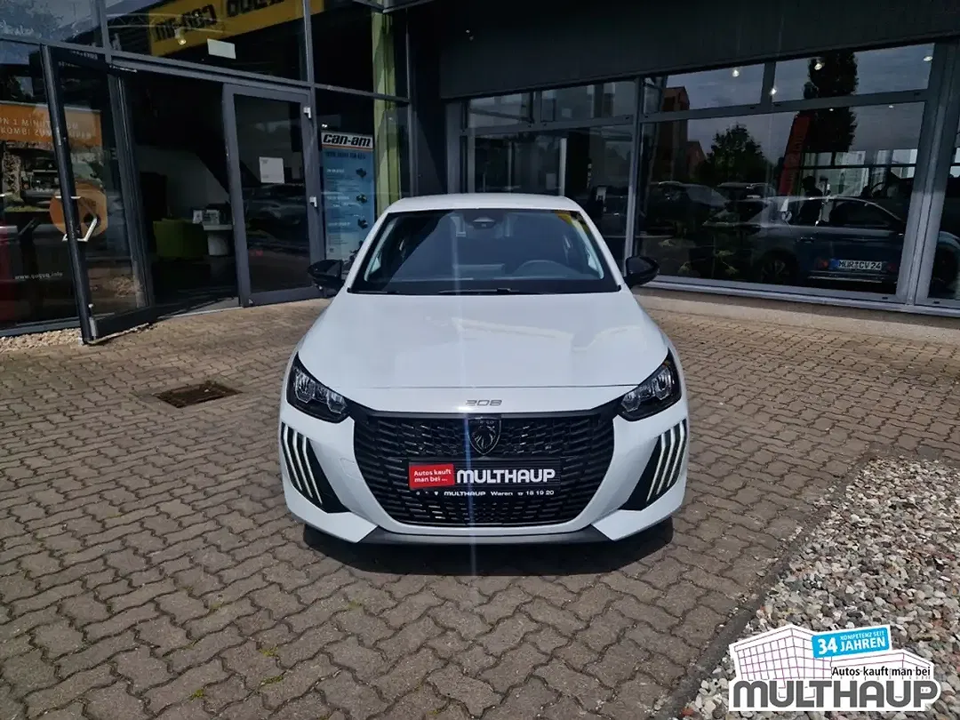 Peugeot 208 - Thumbnail 13
