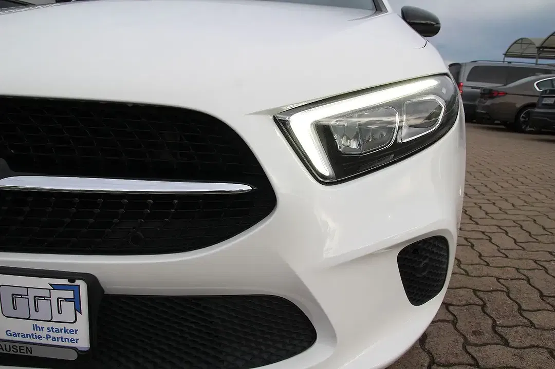Mercedes-Benz A 200 - Thumbnail 10