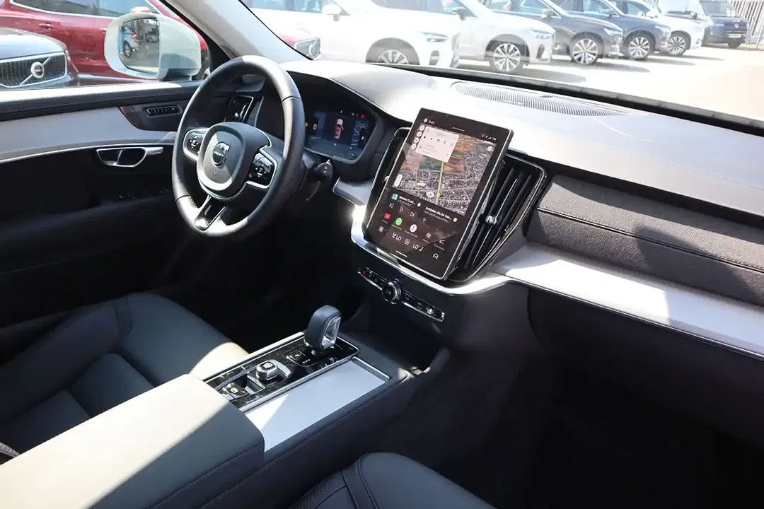 Volvo XC90 - Thumbnail 10