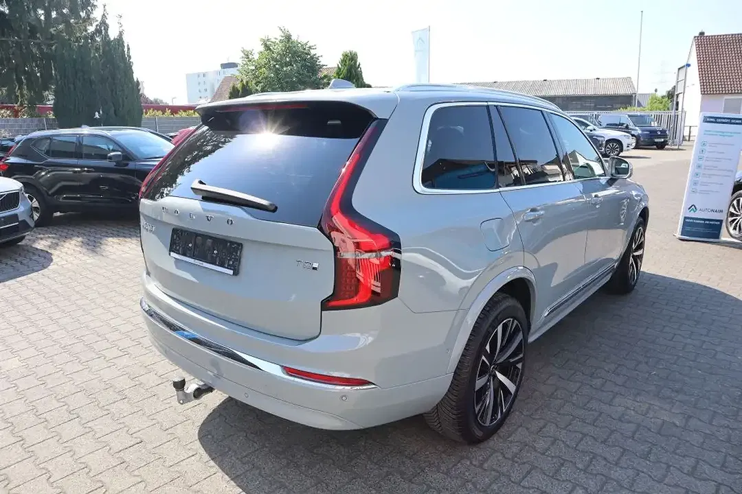 Volvo XC90 - Thumbnail 4