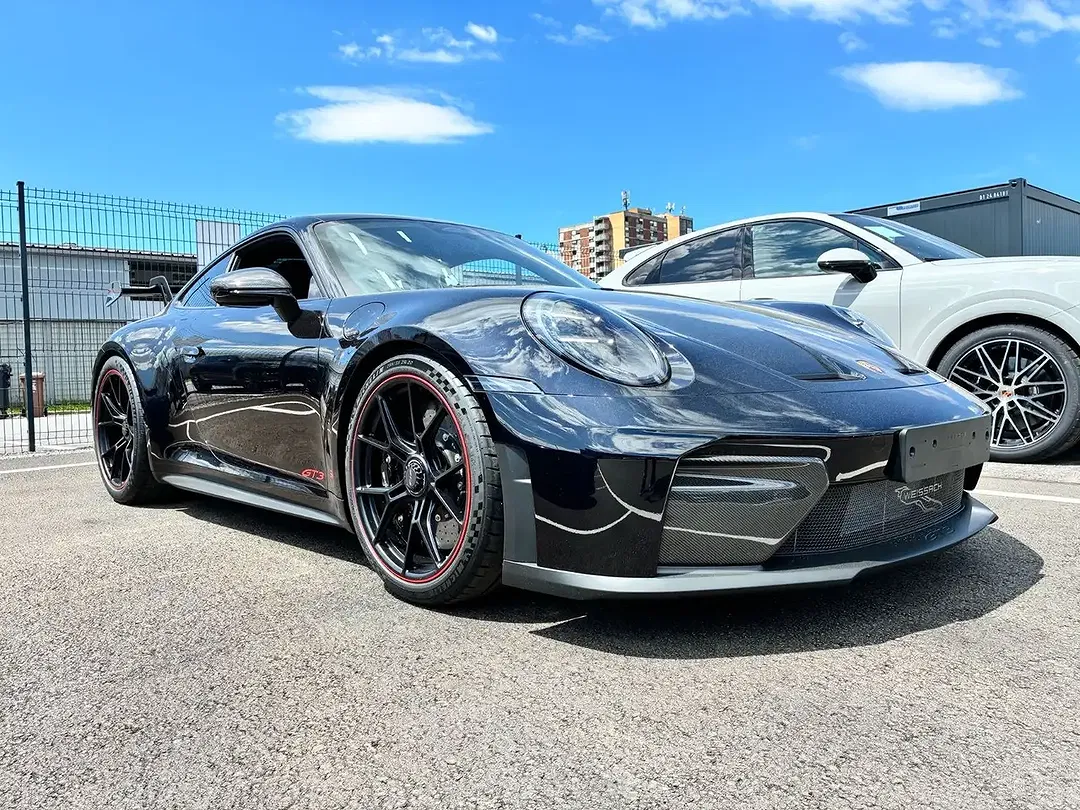 Porsche 911 - Thumbnail 11