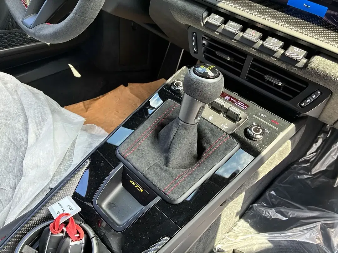 Porsche 911 - Thumbnail 13
