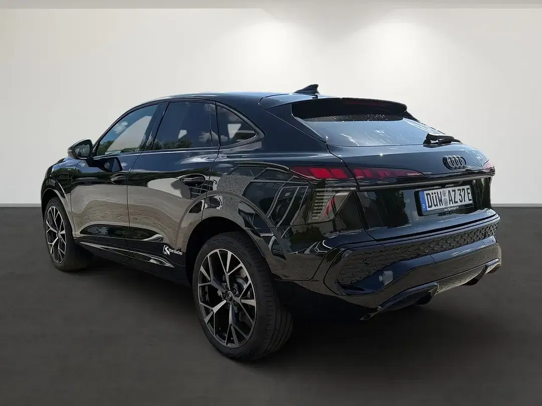 Audi Q3 - Thumbnail 5