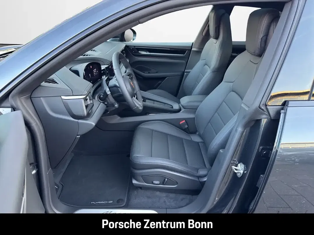 Porsche Macan - Thumbnail 9