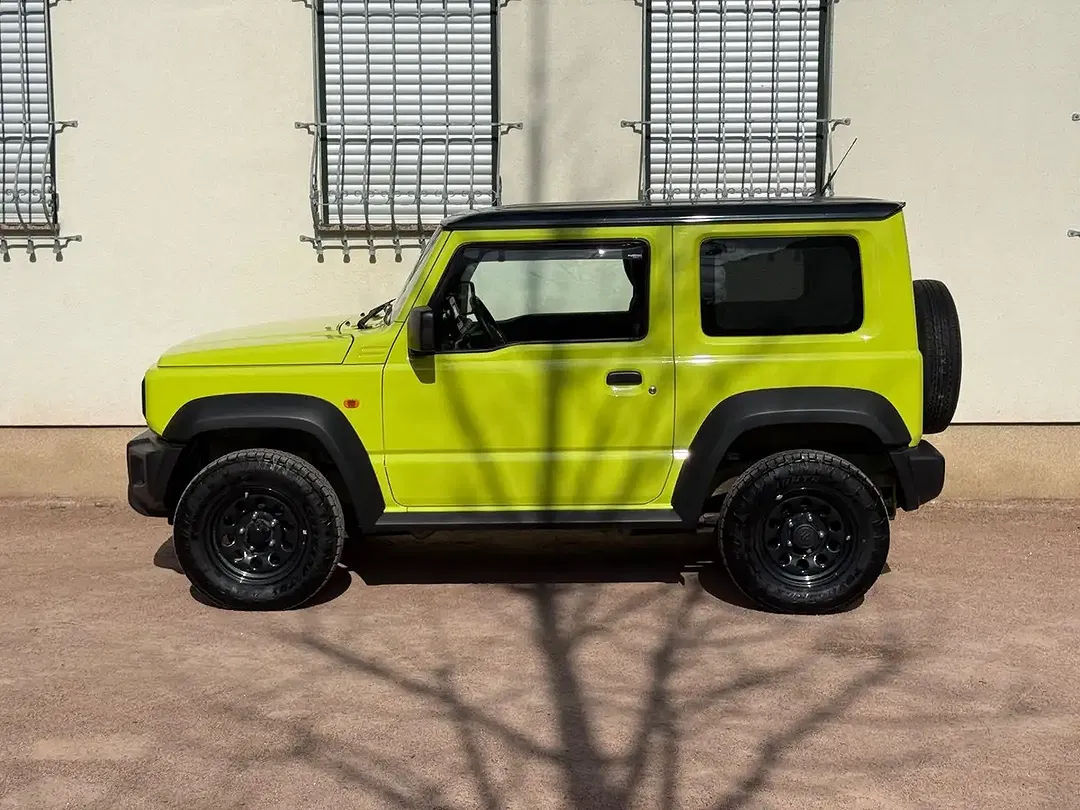 Suzuki Jimny - Thumbnail 8
