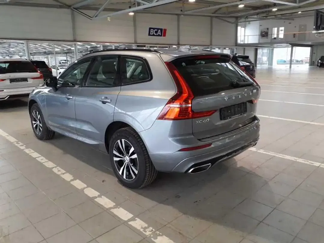Volvo XC60 - Thumbnail 4