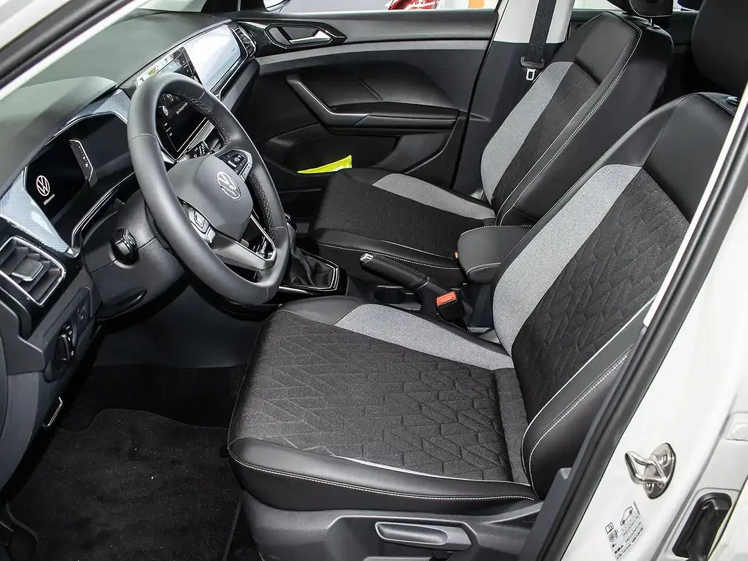 Volkswagen T-Cross - Thumbnail 13