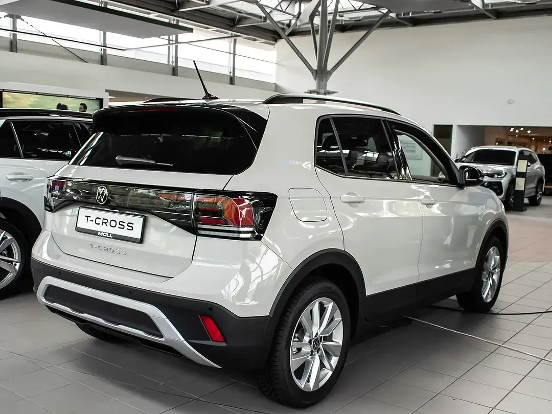 Volkswagen T-Cross - Thumbnail 3