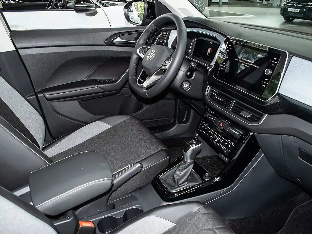 Volkswagen T-Cross - Thumbnail 6