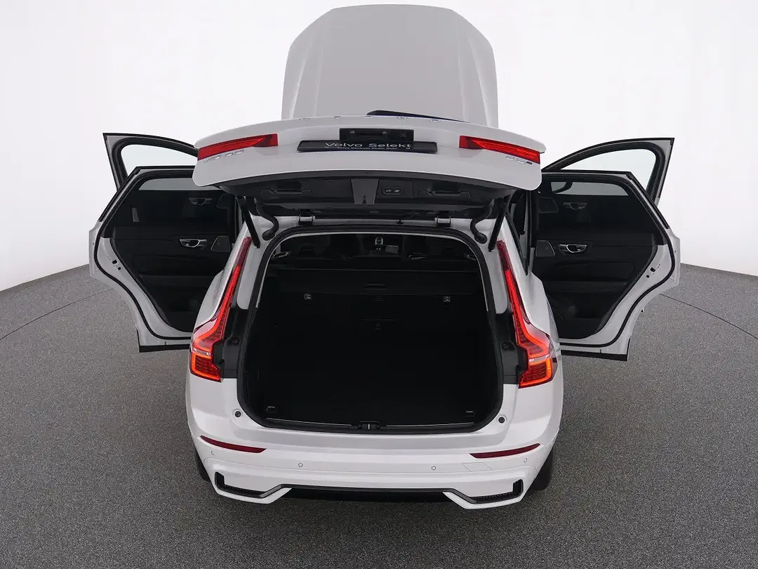 Volvo XC60 - Thumbnail 13