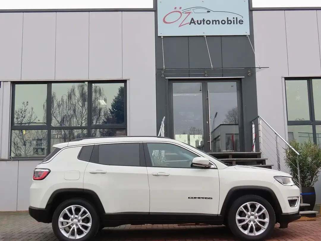 Jeep Compass - Thumbnail 10