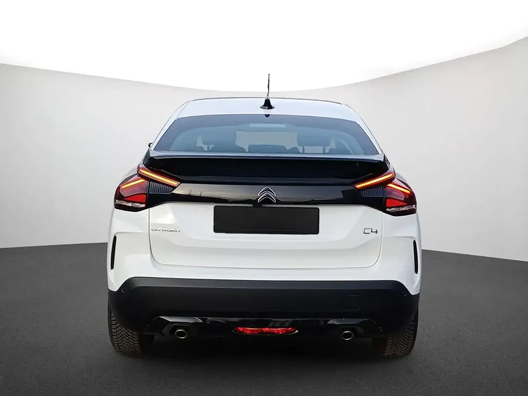Citroen C4 - Thumbnail 3