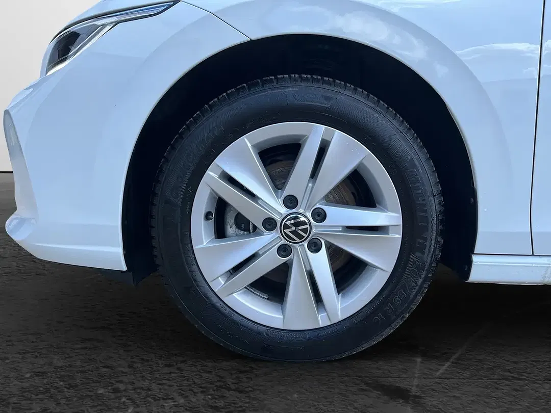 Volkswagen Golf - Thumbnail 5