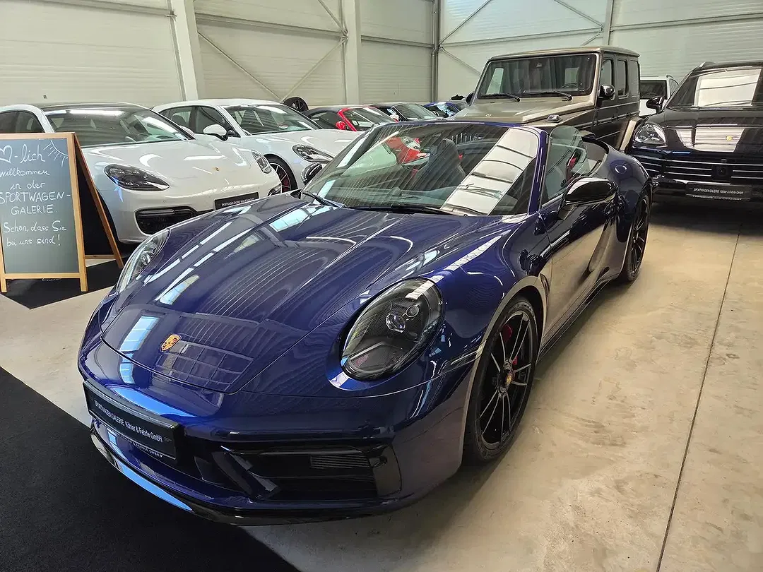 Porsche 911 - Thumbnail 5