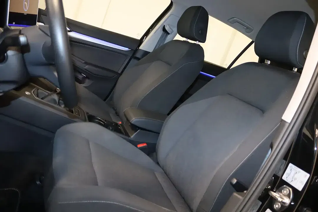 Volkswagen Golf - Thumbnail 8