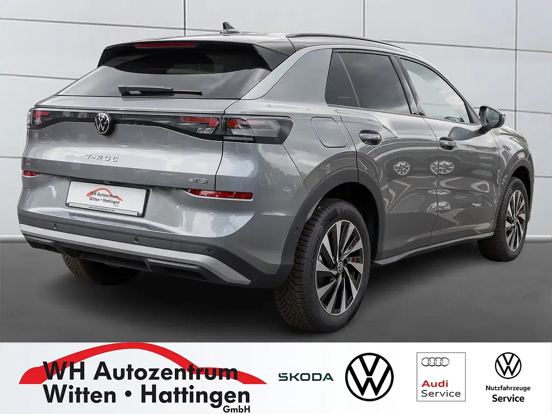 Volkswagen T-Roc - Thumbnail 2