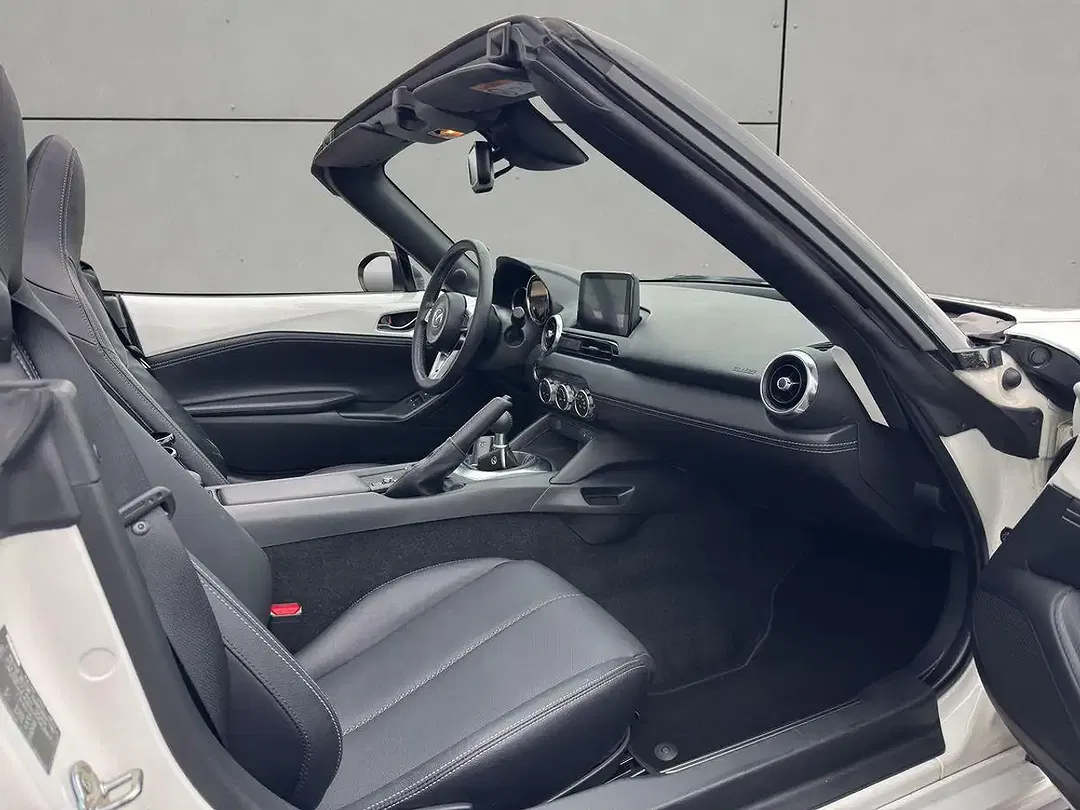 Mazda MX-5 - Thumbnail 12