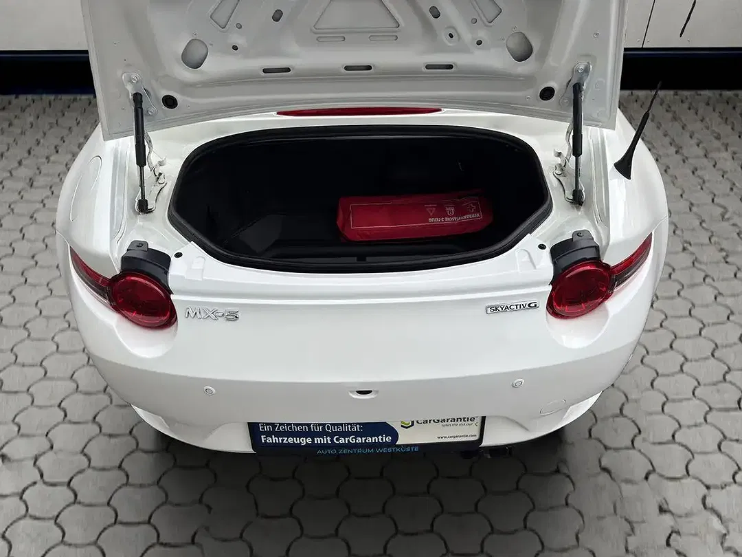 Mazda MX-5 - Thumbnail 9