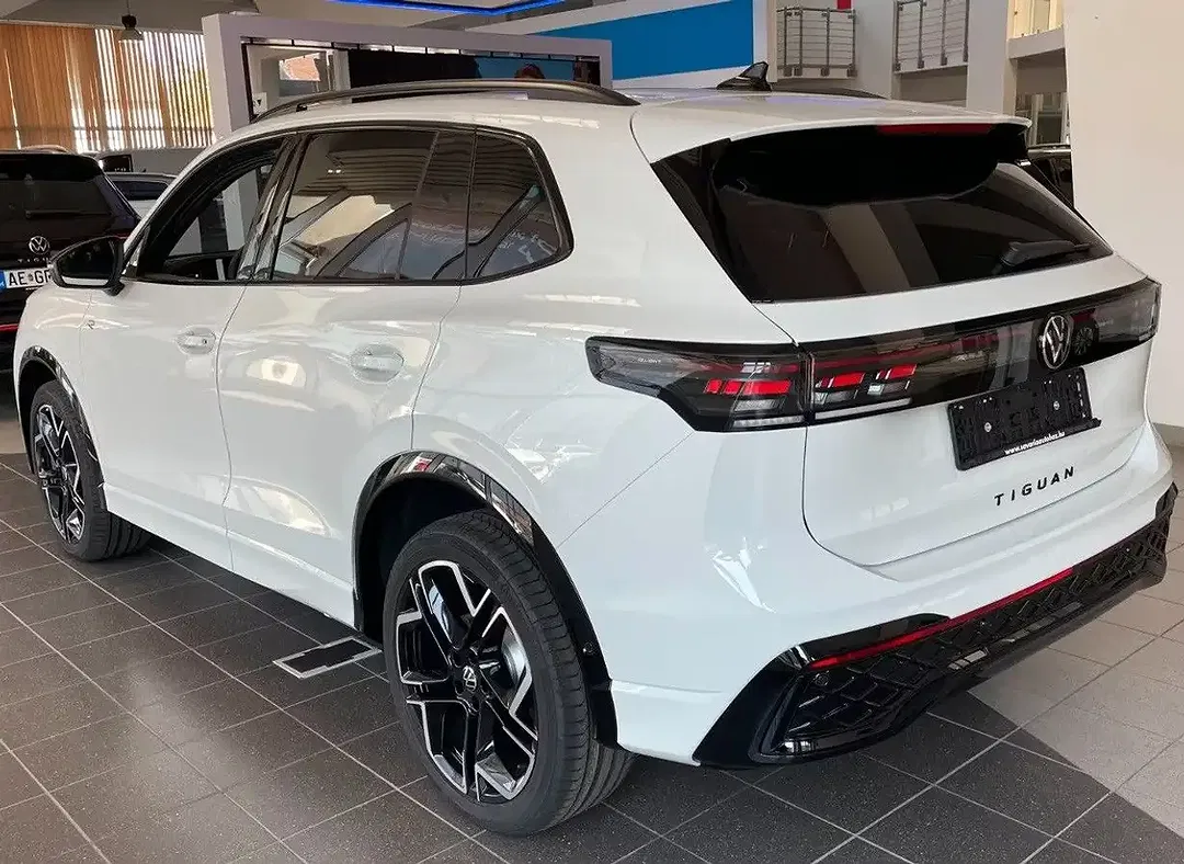 Volkswagen Tiguan - Thumbnail 14