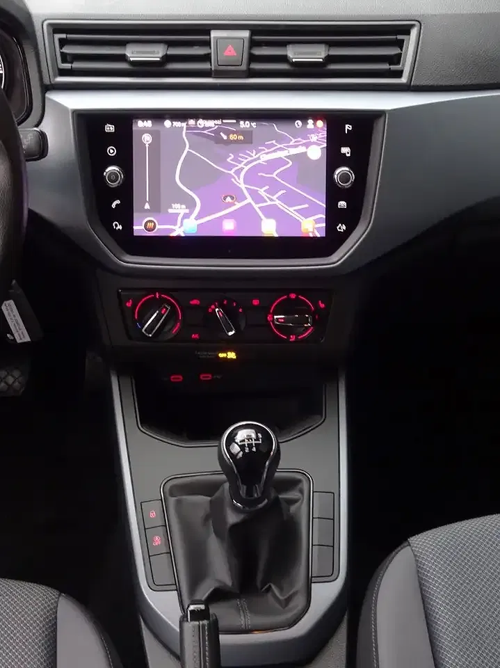 SEAT Arona - Thumbnail 13