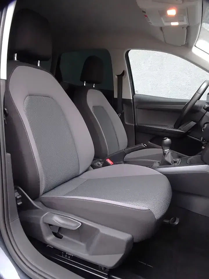 SEAT Arona - Thumbnail 15