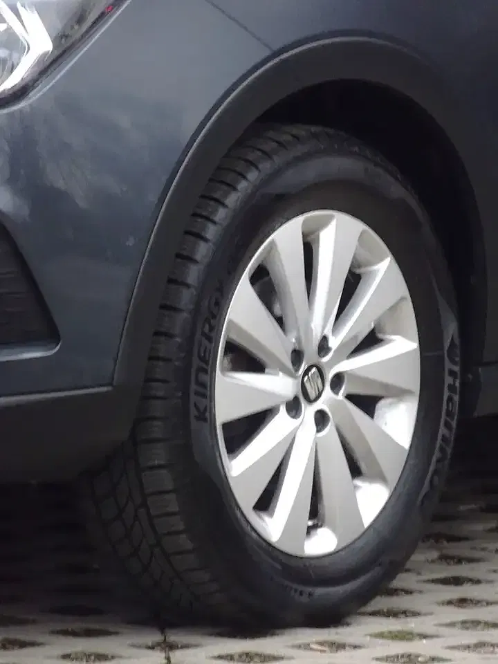 SEAT Arona - Thumbnail 19