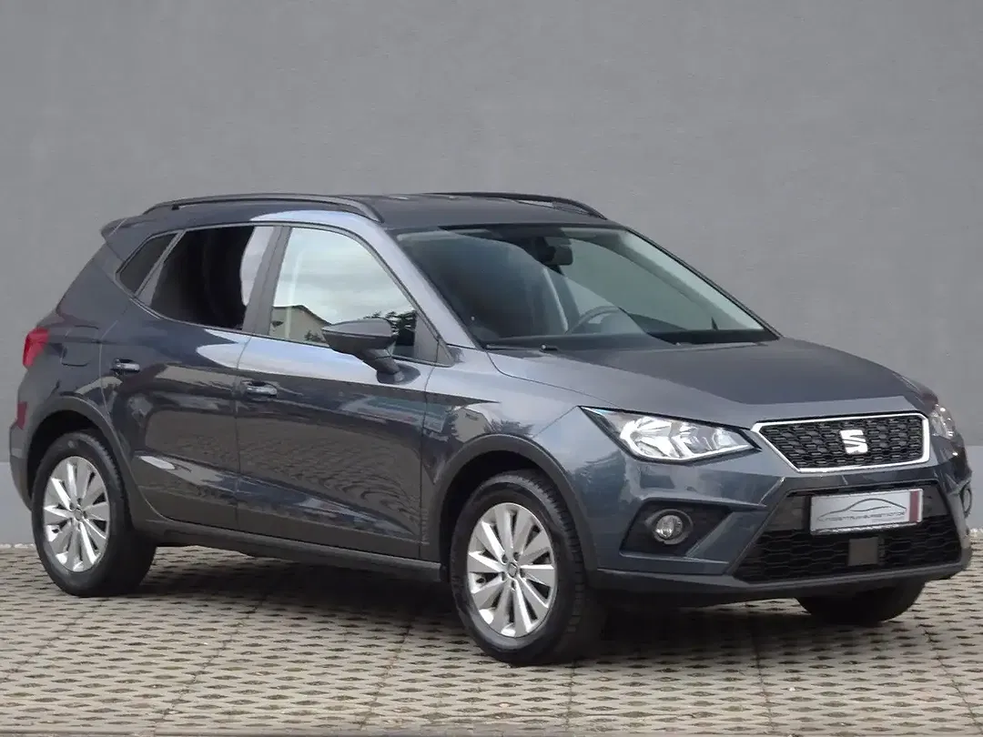 SEAT Arona - Thumbnail 3