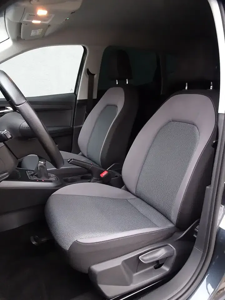 SEAT Arona - Thumbnail 8